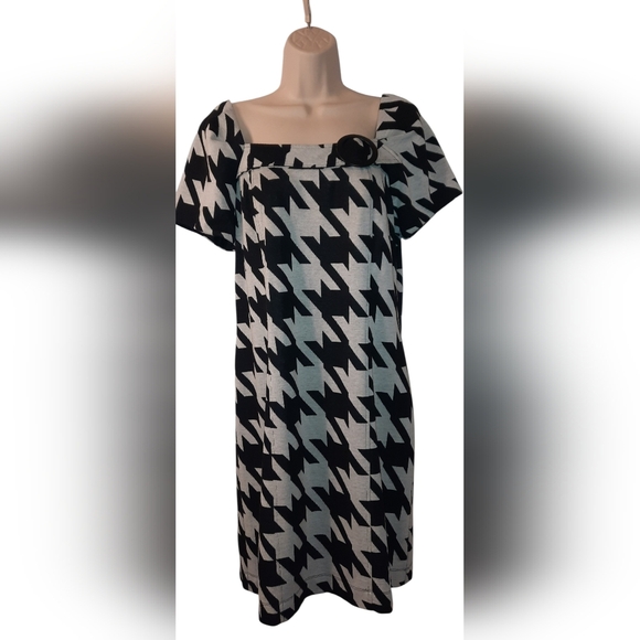 Rabbit Rabbit Rabbit Monochrome Zigzag Dress - Picture 2 of 12